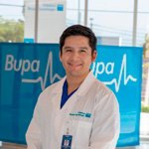 Dr. Roberto Vilches Páez