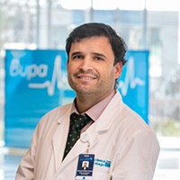 DR. SEBASTIÁN MUÑOZ CONCHA