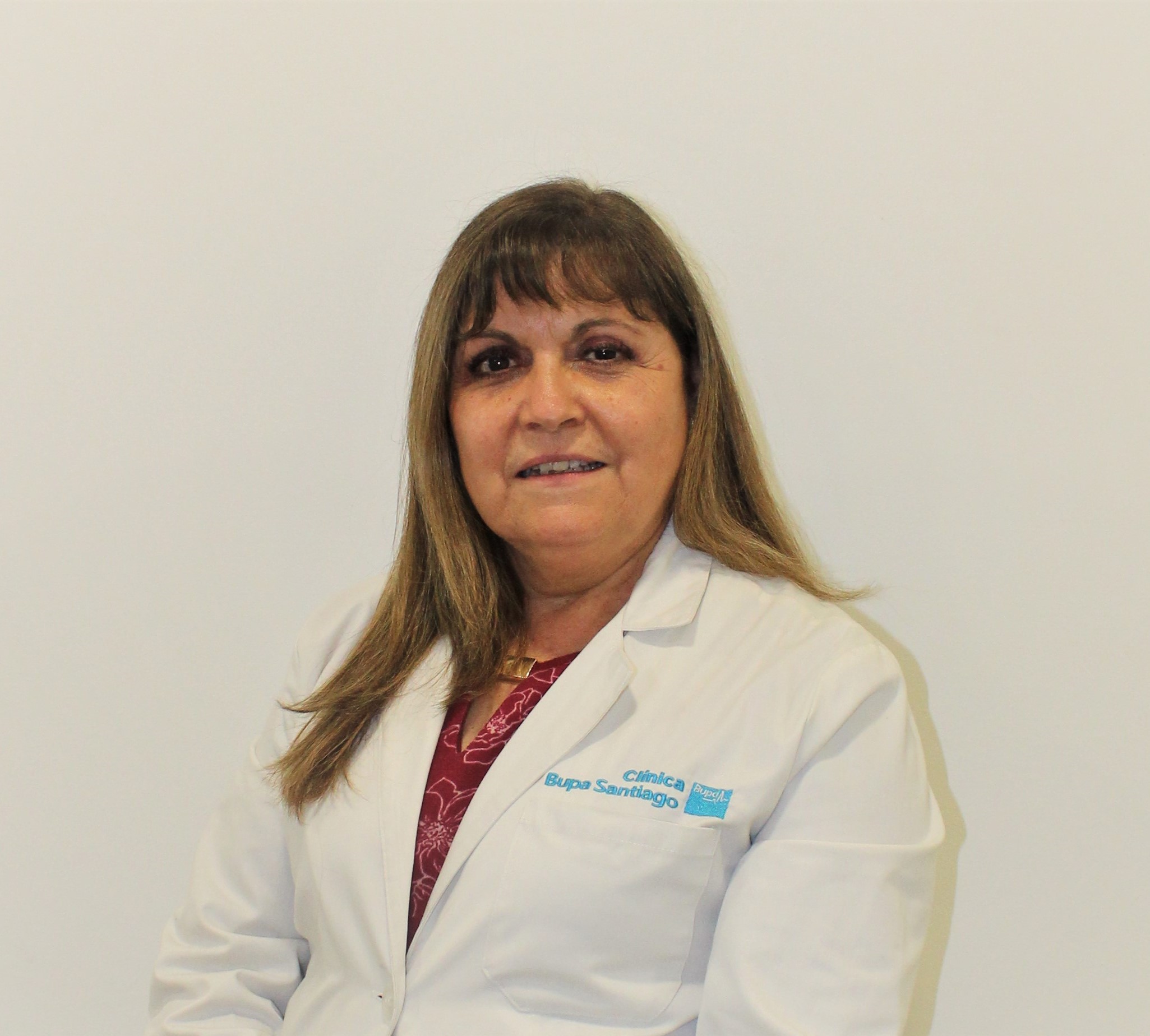 
        
        DRA. MAGDALENA FERNÁNDEZ