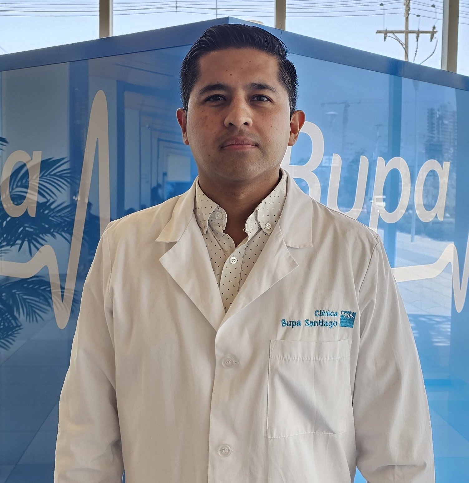 DR.ARMANDO LAVAYEN  