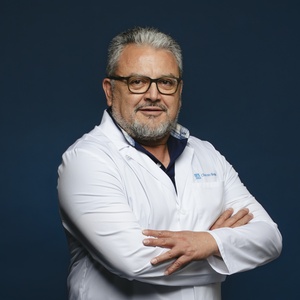 Dr. Santiago Ibacache Contreras