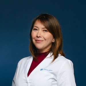 Dra. Claudia Orosteguis Morales