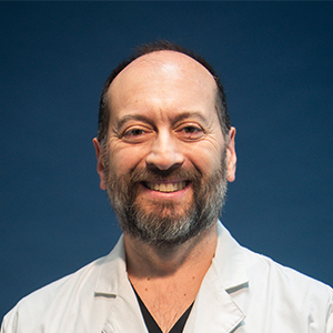 Dr. Hernán Vielma Espinoza