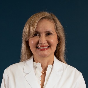 Dra. Elvigia Josefina Adams Camacho